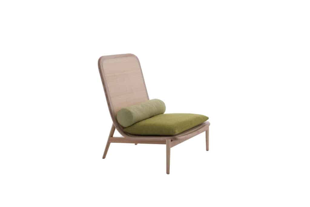 medium_D_eben_armchairs_image_09