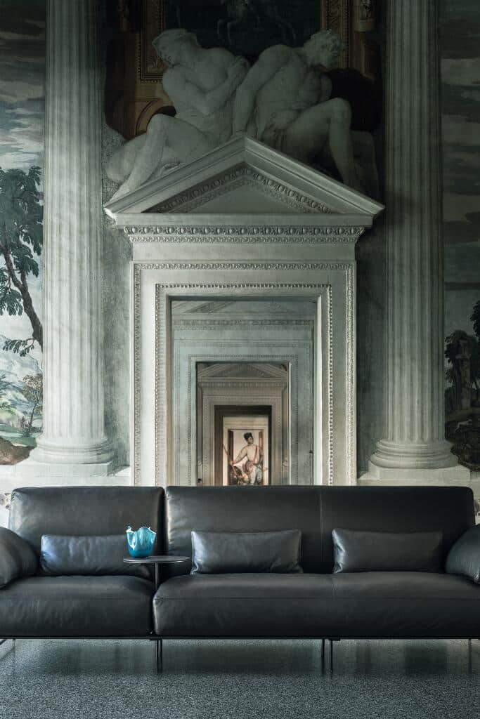 medium_D_rito_sofas_image_01